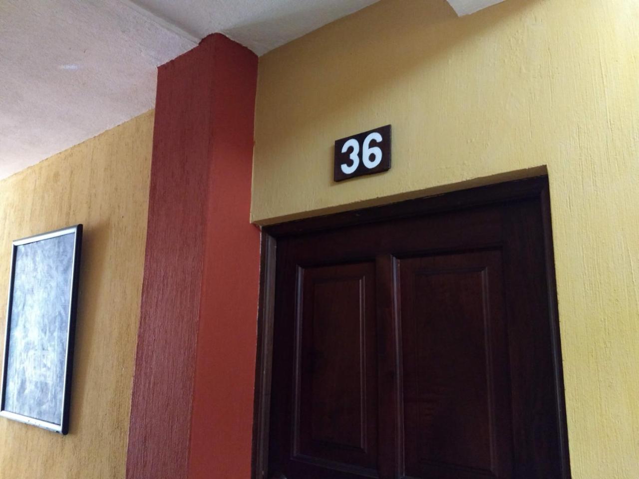 Give House Bed & Breakfast Guatemala City Exterior foto