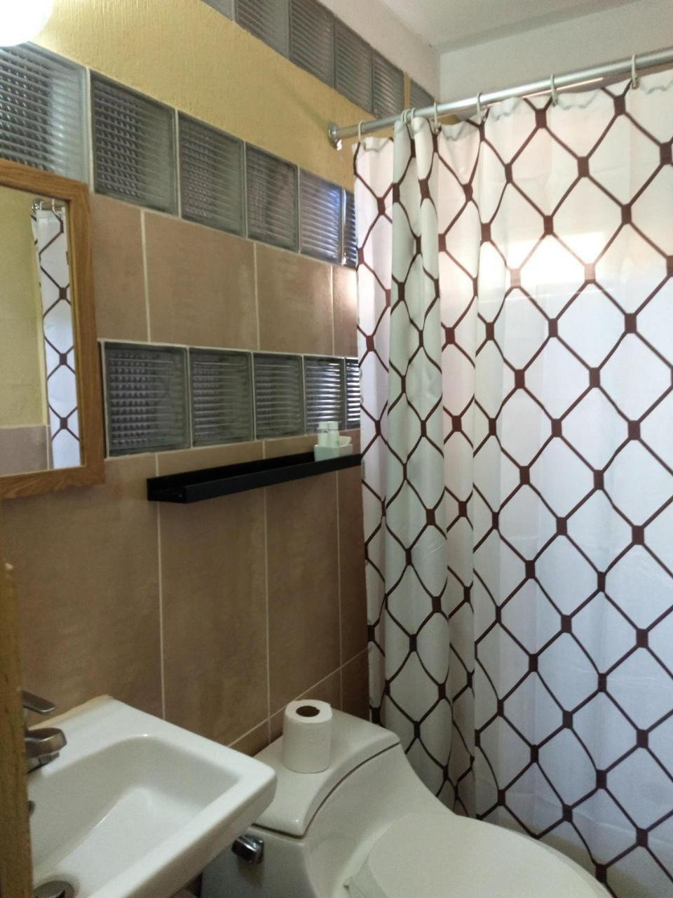 Give House Bed & Breakfast Guatemala City Exterior foto