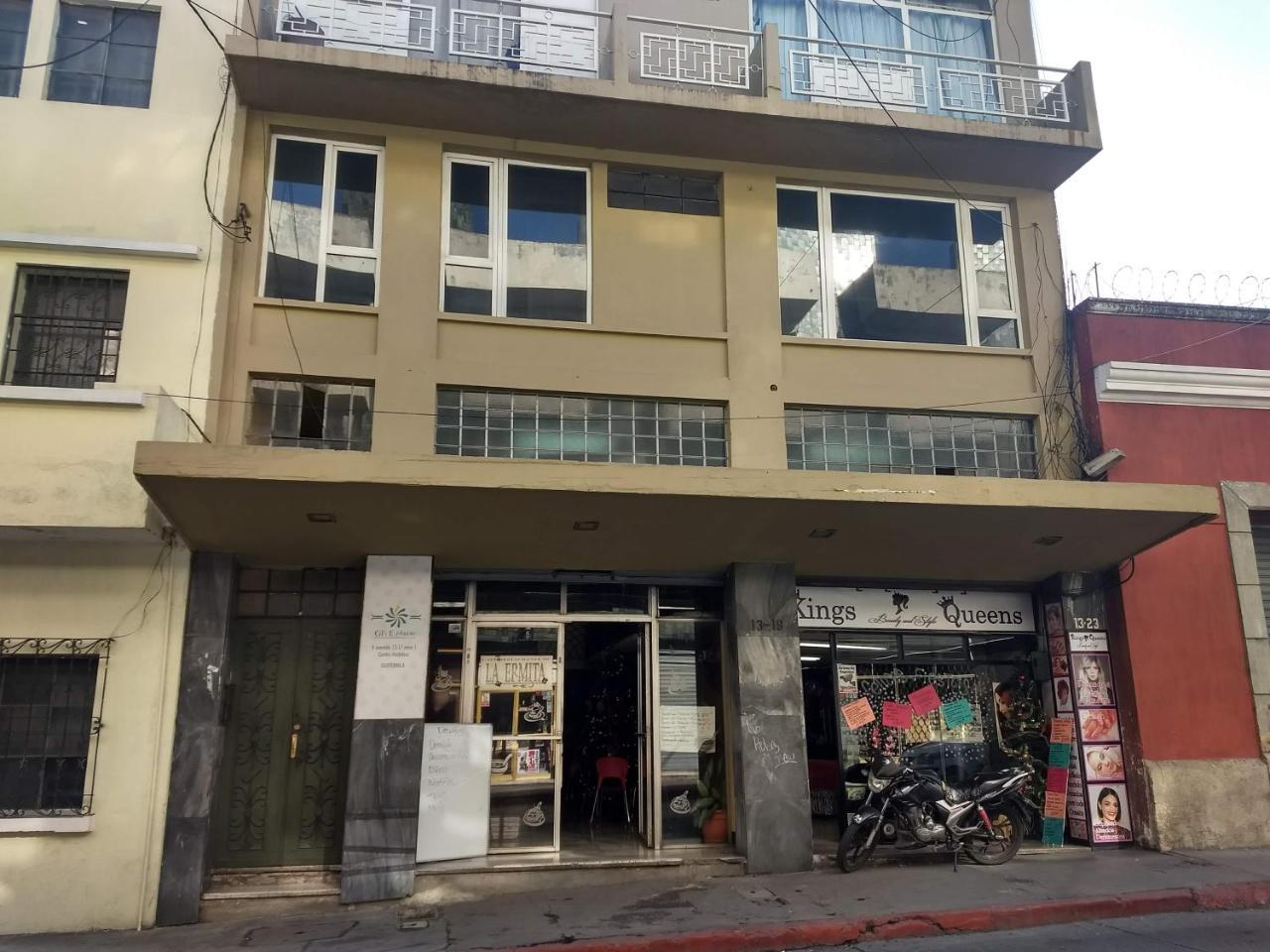 Give House Bed & Breakfast Guatemala City Exterior foto