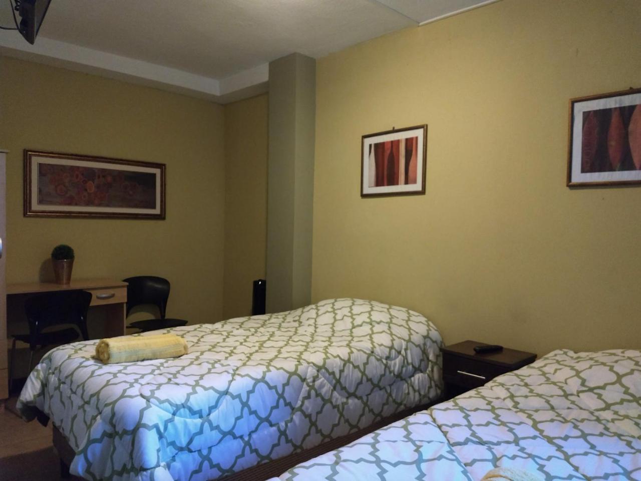 Give House Bed & Breakfast Guatemala City Exterior foto